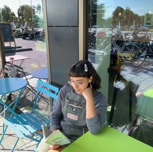 Meet your Posher, Alexandra